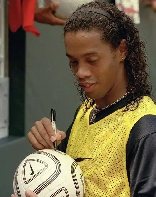 育事业迈向 育事业迈向